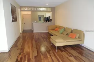 4107 Chatham Oak Ct, Tampa, FL 33624 - Photo 5