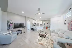 2049 Acadia Greens Dr, Sun City Center, FL 33573 - Photo 5