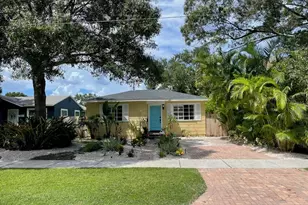 1421 55th Ave N, Saint Petersburg, FL 33703 - Photo 1