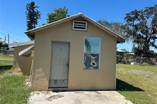 1210 Sweeney Dr, Ruskin, FL 33570 - Photo 13