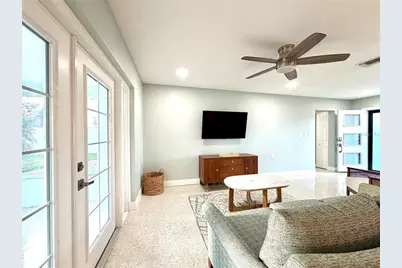 10133 4th Street E, Treasure Island, FL 33706 - Photo 15