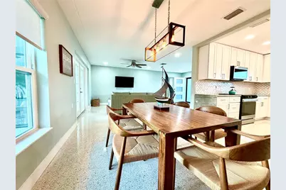 10133 4th Street E, Treasure Island, FL 33706 - Photo 7