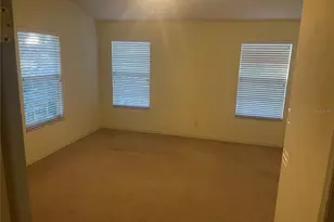 3002 Pointeview Dr, Tampa, FL 33611 - Photo 15