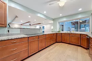 8693 15th St N, Saint Petersburg, FL 33702 - Photo 33