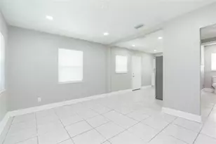 5211 E 17th, Tampa, FL 33619 - Photo 5