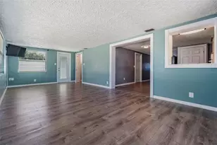 5301 Dawn Ln, Holiday, FL 34690 - Photo 9