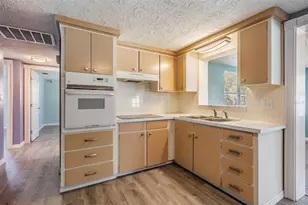 5301 Dawn Ln, Holiday, FL 34690 - Photo 5