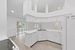 2130 Saxon Ln, Lakeland, FL 33810 - Photo 23