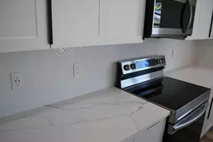 2644 42nd Ave N, Saint Petersburg, FL 33714 - Photo 9