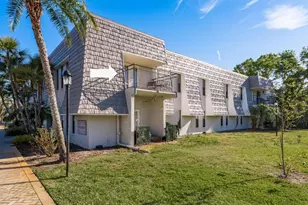 720 Lyndhurst St, Dunedin, FL 34698 - Photo 1