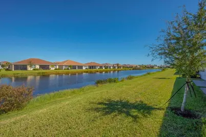 4922 Sienna Isles Avenue, Wimauma, FL 33598 - Photo 3