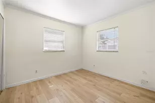 5900 1st St N, Saint Petersburg, FL 33703 - Photo 13