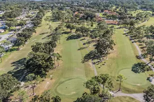 2735 Sherbrooke Ln, Palm Harbor, FL 34684 - Photo 39