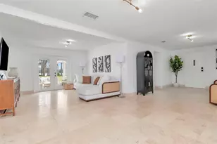 19207 Crooked Ln, Lutz, FL 33548 - Photo 11