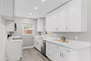 801 63rd Ave S, Saint Petersburg, FL 33705 - Photo 11