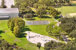 801 63rd Ave S, Saint Petersburg, FL 33705 - Photo 31