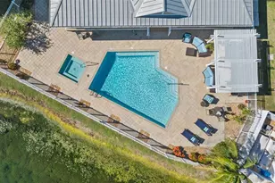 10851 Mangrove Cay Ln NE, Saint Petersburg, FL 33716 - Photo 17