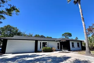 1762 Bayshore Blvd, Dunedin, FL 34698 - Photo 1