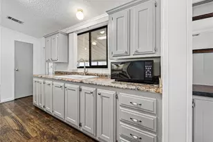 4920 Blanco Dr, Zephyrhills, FL 33541 - Photo 17