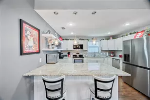 6549 Foxmoor Dr, Zephyrhills, FL 33542 - Photo 7