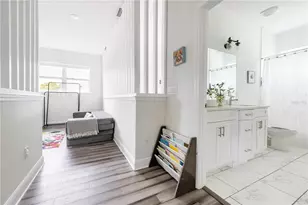 350 28th St S, Saint Petersburg, FL 33712 - Photo 15