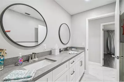 14603 Village Glen Circle, Tampa, FL 33618 - Photo 41