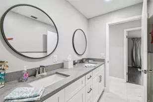 14603 Village Glen Cir, Tampa, FL 33618 - Photo 41