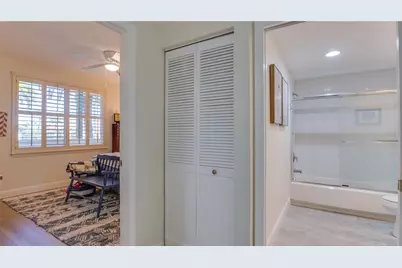 4737 Dolphin Cay Lane S #107, Saint Petersburg, FL 33711 - Photo 37