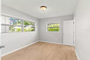 10126 Bahama Ct, Seminole, FL 33776 - Photo 9