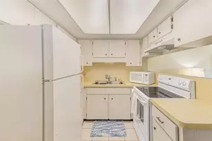 4359 Tahitian Gardens Cir, Holiday, FL 34691 - Photo 7