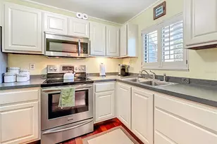 2933 Lichen Ln, Clearwater, FL 33760 - Photo 3