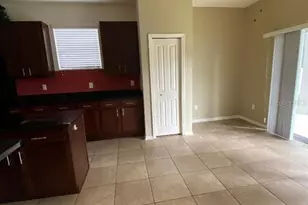 36246 Delta Gold Ct, Zephyrhills, FL 33541 - Photo 3