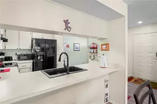 12041 Hoosier Ct, Hudson, FL 34667 - Photo 9