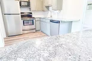 10491 117th Dr, Largo, FL 33773 - Photo 11