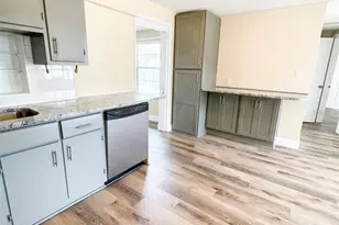 10491 117th Dr, Largo, FL 33773 - Photo 7