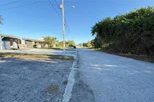 12609 1st Isle, Hudson, FL 34667 - Photo 5