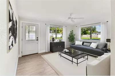 5701 Commonwealth Avenue N, Saint Petersburg, FL 33703 - Photo 5