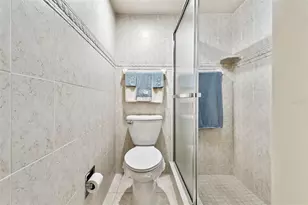 318 108th St W, Bradenton, FL 34209 - Photo 25