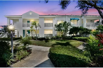318 108th Street W #106, Bradenton, FL 34209 - Photo 1