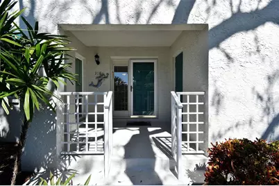 318 108th Street W #106, Bradenton, FL 34209 - Photo 5