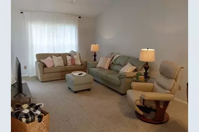 153 Sun Isle Circle, Treasure Island, FL 33706 - Photo 7