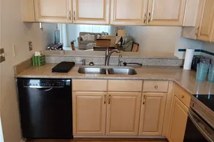 153 Sun Isle Cir, Treasure Island, FL 33706 - Photo 11