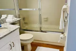 153 Sun Isle Cir, Treasure Island, FL 33706 - Photo 23