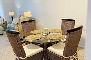 153 Sun Isle Cir, Treasure Island, FL 33706 - Photo 9