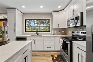 21334 Lake Sharon Dr, Land O Lakes, FL 34638 - Photo 13