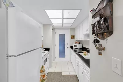 2846 Highlands Boulevard #D, Palm Harbor, FL 34684 - Photo 9