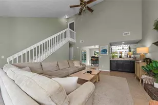 1916 River Crossing Dr, Valrico, FL 33596 - Photo 7