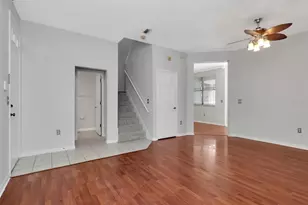 34902 Teeview Ln, Zephyrhills, FL 33541 - Photo 9