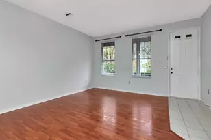 34902 Teeview Ln, Zephyrhills, FL 33541 - Photo 11