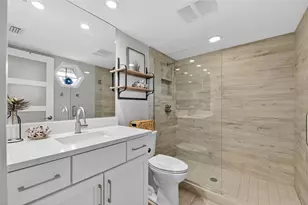 160 Marina Del Rey Ct, Clearwater Beach, FL 33767 - Photo 33